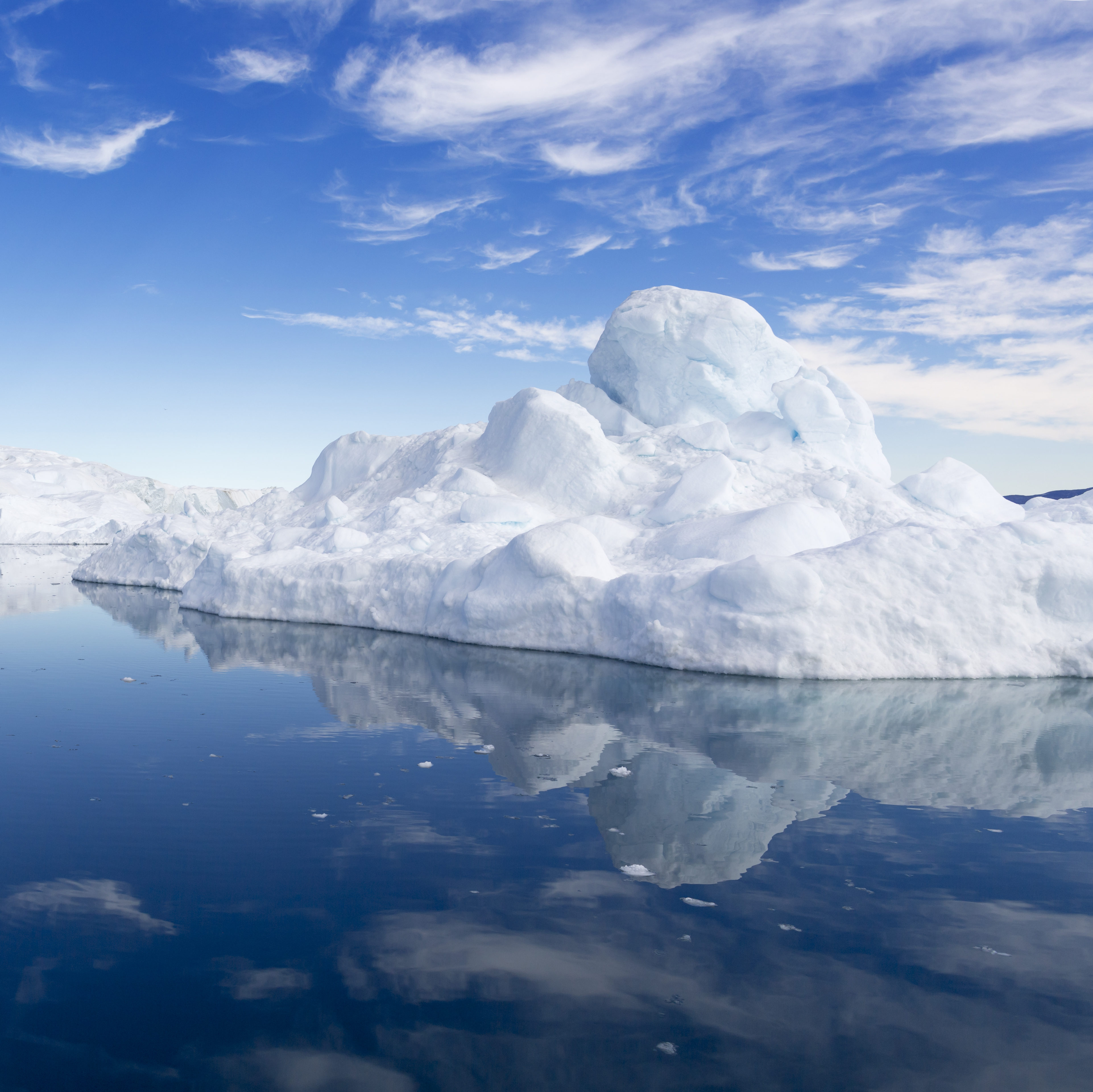 Кубики льда. Ледники байкала. Ice cube лед. Таяние льда. Ve ice.
